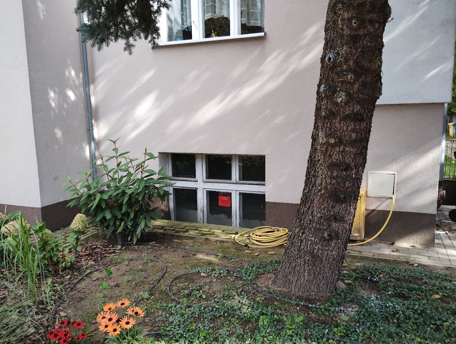 ul. Szamotulska 22 widok lokalu z zewnątrz
